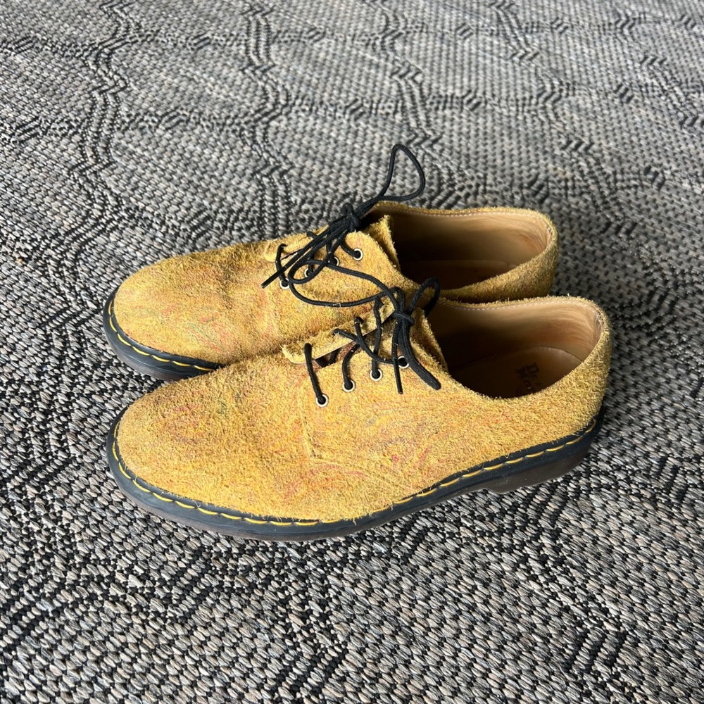 Dr. Martens Smiths Shoes Mens 10 Mustard Yellow Marbled Suede Derby Docs